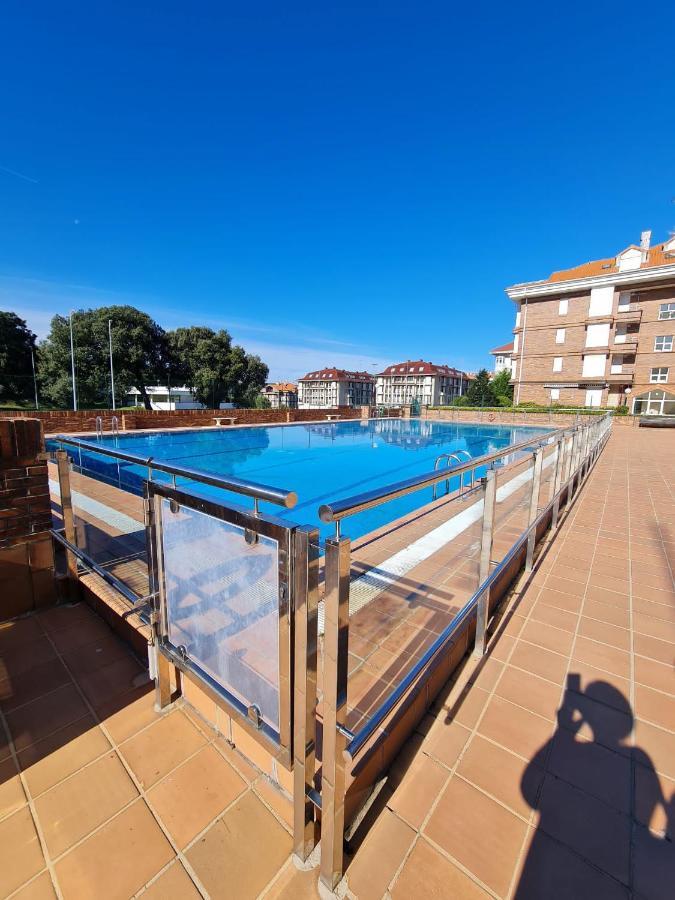 Noja. Piso En Noja A 5 Minutos De La Playa De Ris Apartamento Exterior foto