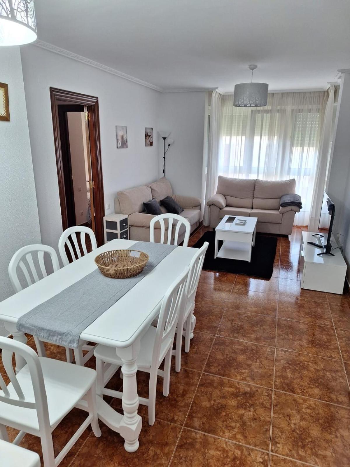 Noja. Piso En Noja A 5 Minutos De La Playa De Ris Apartamento Exterior foto