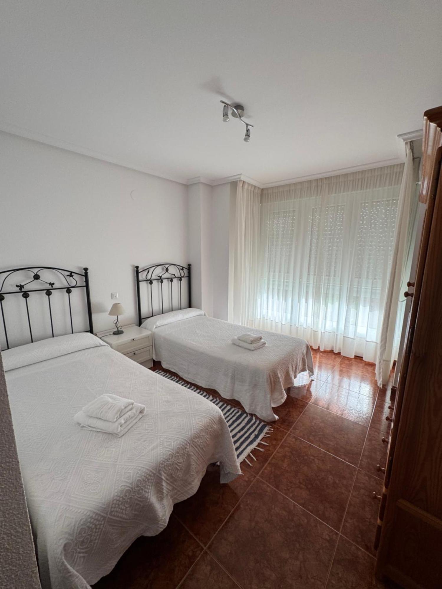 Noja. Piso En Noja A 5 Minutos De La Playa De Ris Apartamento Exterior foto